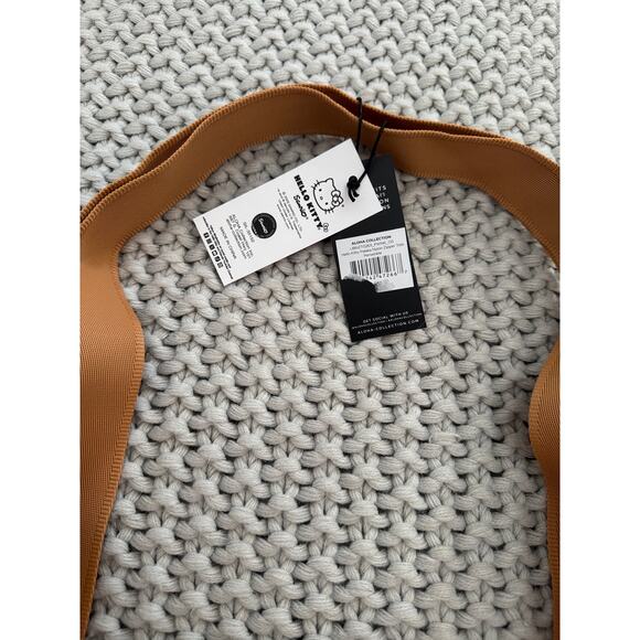 Aloha Collection• HELLO KITTY SUPER CUTE SPECIAL EDITION Nylon Zipper Tote - Picture 7 of 8